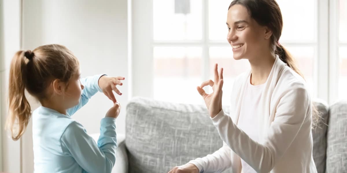 How to Use Sign Language to Help Teach Toddlers Their Feelings ...